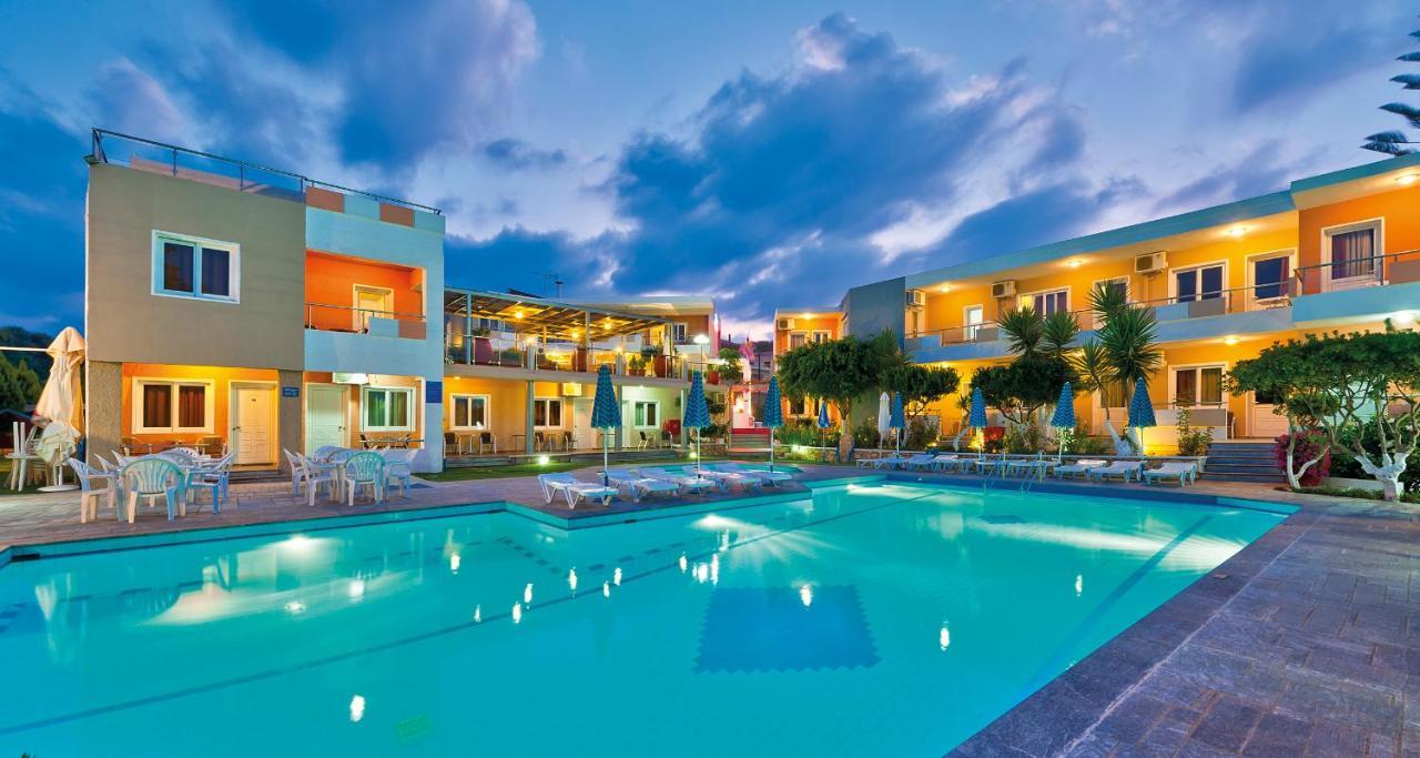 Hotel Koukouras Stalos Exterior photo