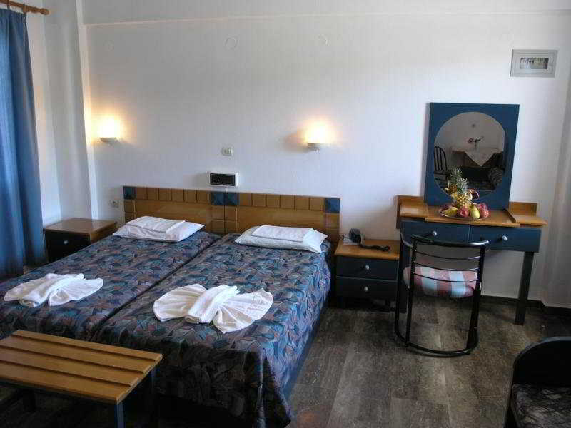 Hotel Koukouras Stalos Exterior photo