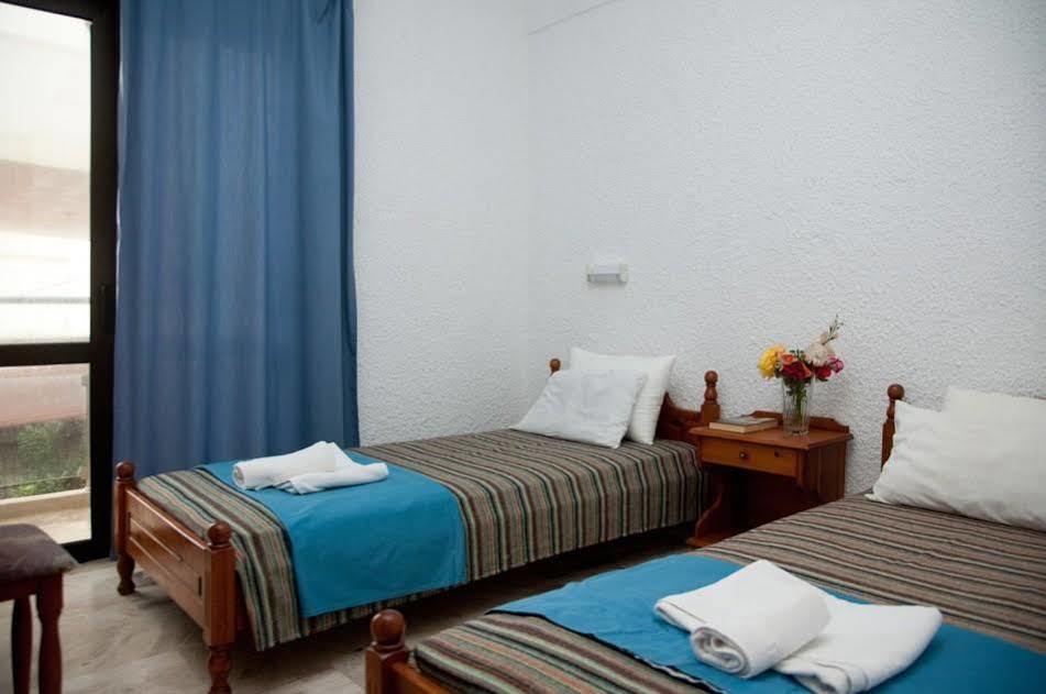 Hotel Koukouras Stalos Exterior photo